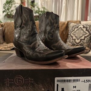 Circle G Ankle Boots